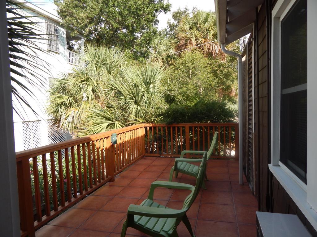 Holliday Inn Of Folly Beach Esterno foto